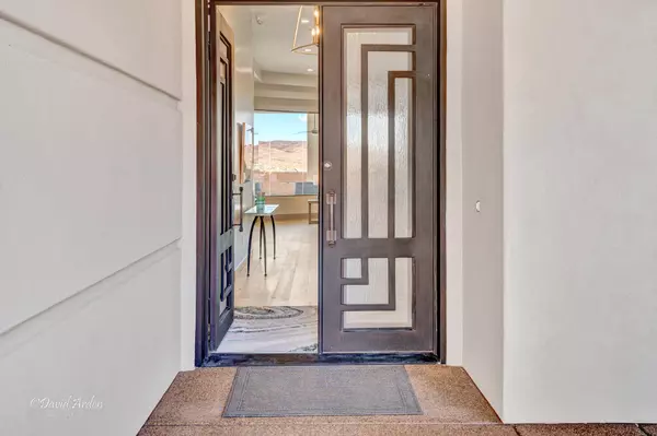 1826 Outlook DR, Washington, UT 84780