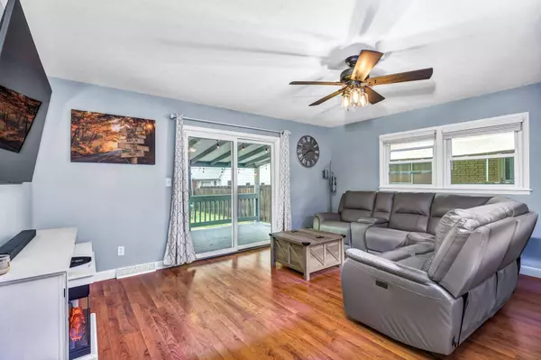 8314 E Bayley St, Wichita, KS 67207