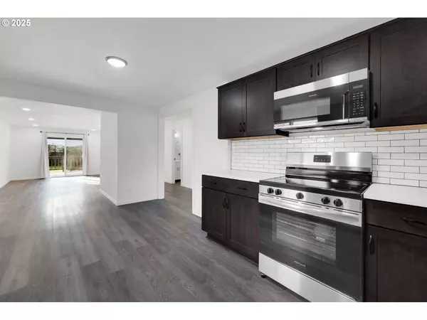 1899 SCOTT RD, Springfield, OR 97477