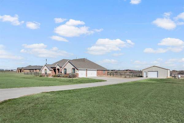 251 Hawk Ridge Road, Decatur, TX 76234