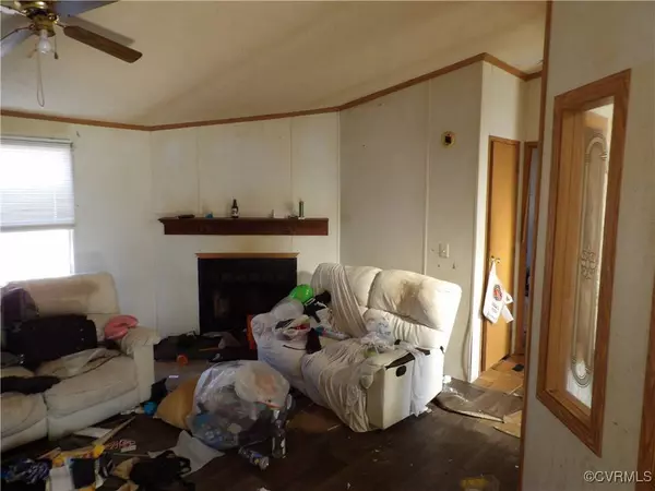 7933 Point Lookout RD, West Point, VA 23181