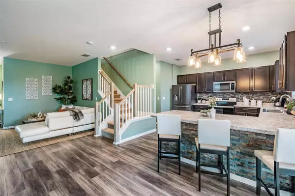 7423 NORTHERN LIGHTS DR, Gibsonton, FL 33534