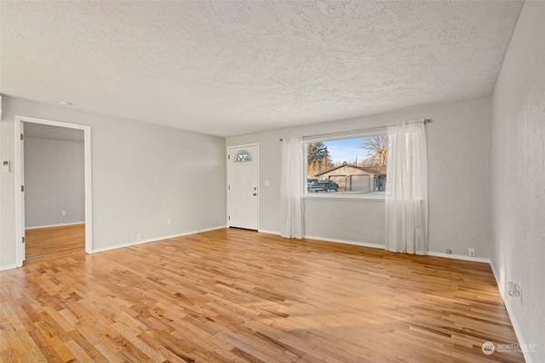 100 E 17th AVE, Ellensburg, WA 98926