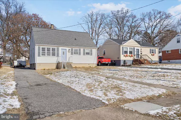 316 SAVANNAH RD, Baltimore, MD 21221