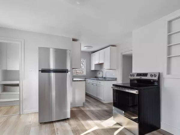 18 Kelly ST, Warren, RI 02885