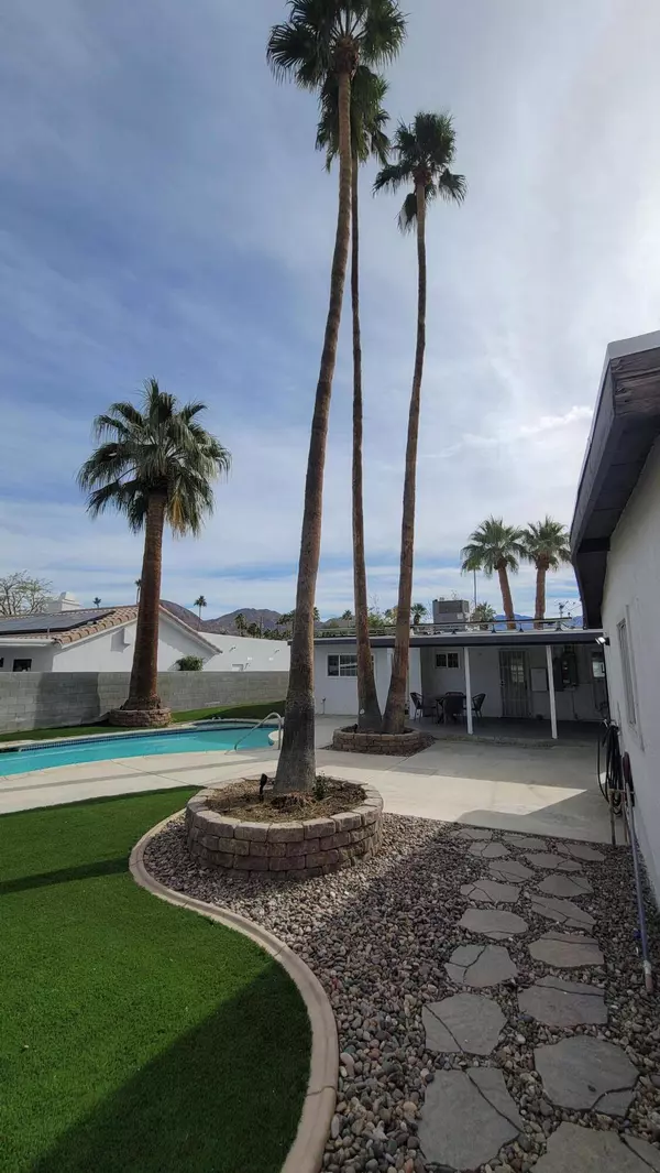 74372 Fairway DR, Palm Desert, CA 92260