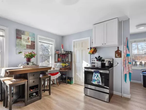 18 Kelly ST, Warren, RI 02885