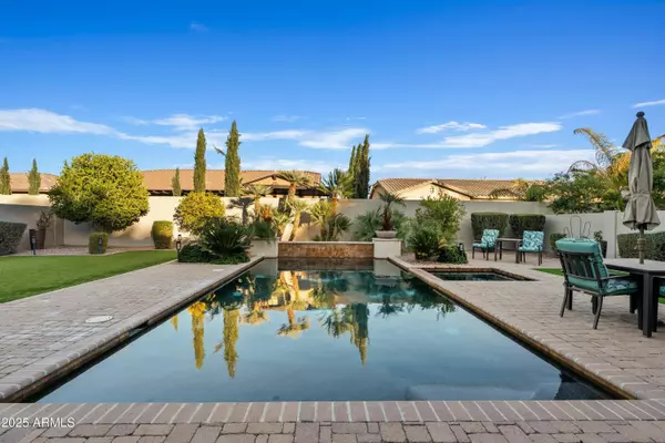 5045 S MINGUS Place, Chandler, AZ 85249