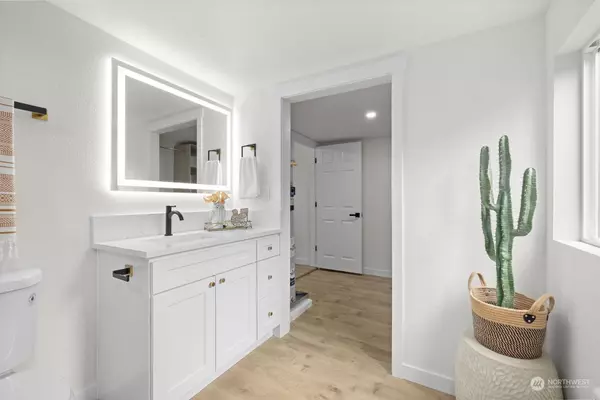 7848 S 126th ST, Seattle, WA 98178