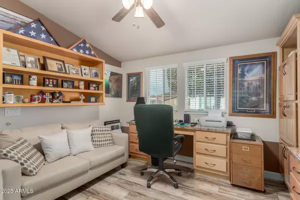 3301 S GOLDFIELD Road #5027, Apache Junction, AZ 85119