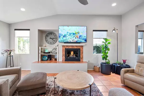 532 Blue Jay, Oceanside, CA 92058