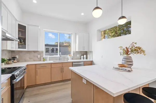 14 Dexter AVE, Redwood City, CA 94063