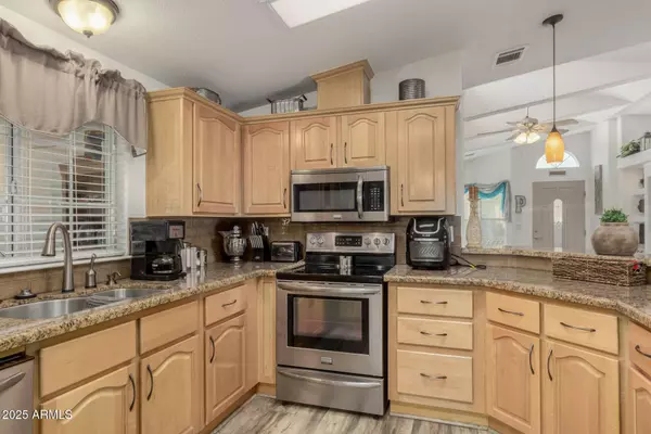 3301 S GOLDFIELD Road #5027, Apache Junction, AZ 85119