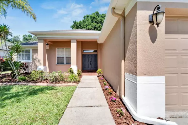 2715 DURANT TRAILS BLVD, Dover, FL 33527