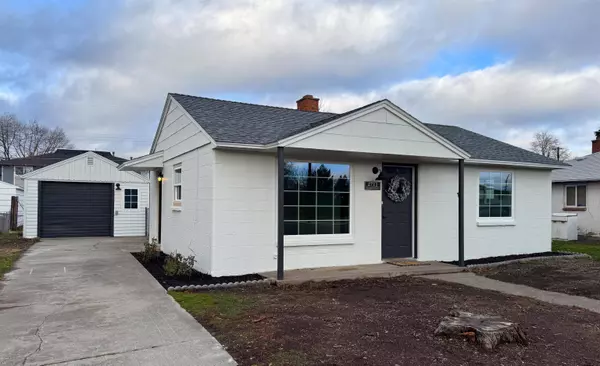 2711 E MARSHALL Ave, Spokane, WA 99207