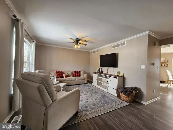 413 CEDAR GROVE RD, Edgewater, MD 21037