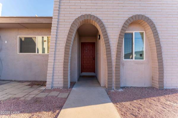 90 Mariposa Dr, Lake Havasu City, AZ 86403