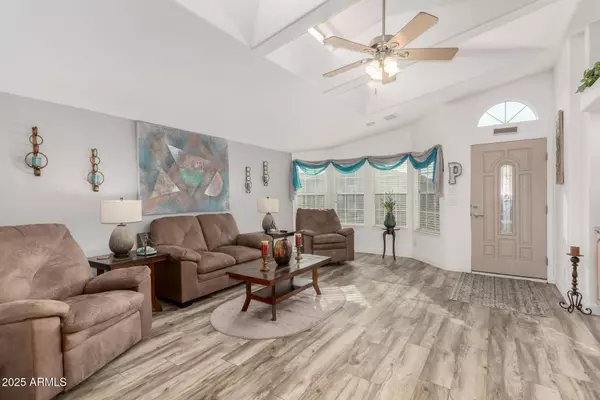 3301 S GOLDFIELD Road #5027, Apache Junction, AZ 85119