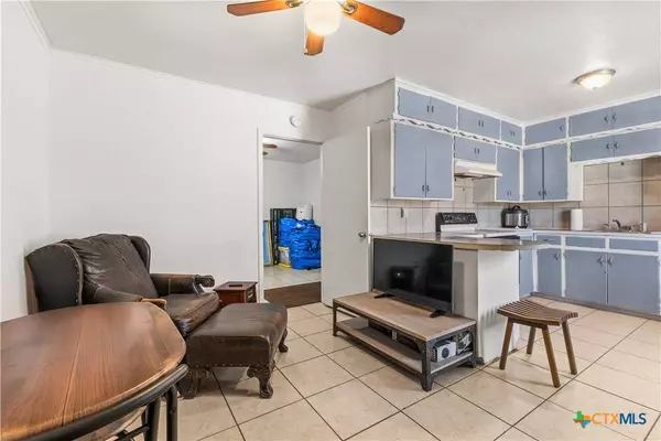 300 W Valley RD, Harker Heights, TX 76548