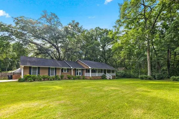 3740 Dorset, Tallahassee, FL 32303