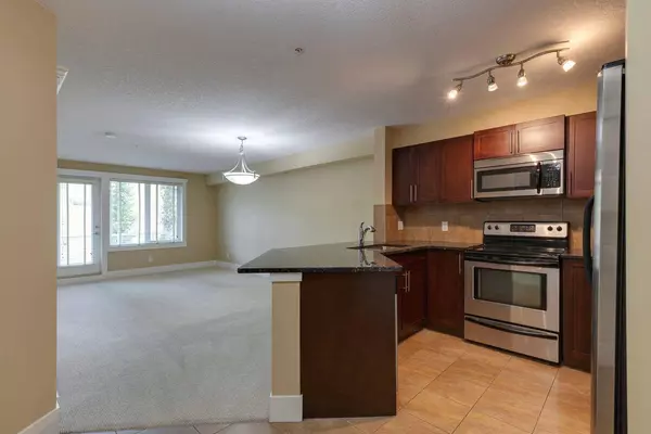 500 Rocky Vista GDNS NW #315, Calgary, AB T3G 0C3