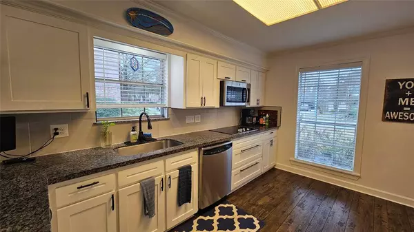 6722 Saffron Hills DR, Spring, TX 77379