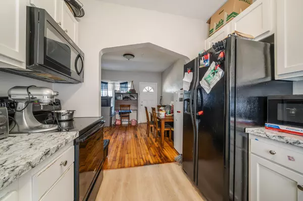 813 CENTRAL ST, Oshkosh, WI 54901