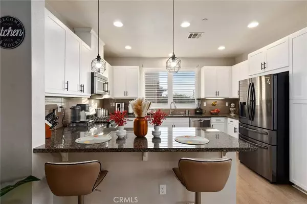 5787 Acacia LN, Lakewood, CA 90712