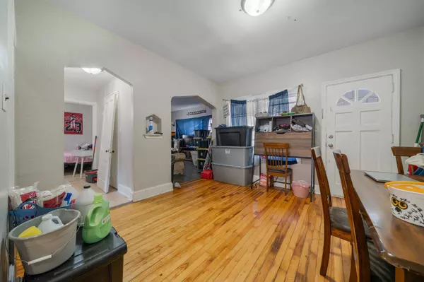 813 CENTRAL ST, Oshkosh, WI 54901