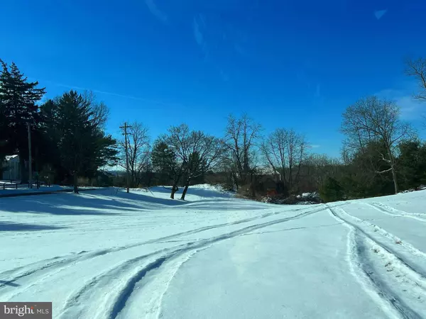 99 WHEATLAND RD, Lewisberry, PA 17339