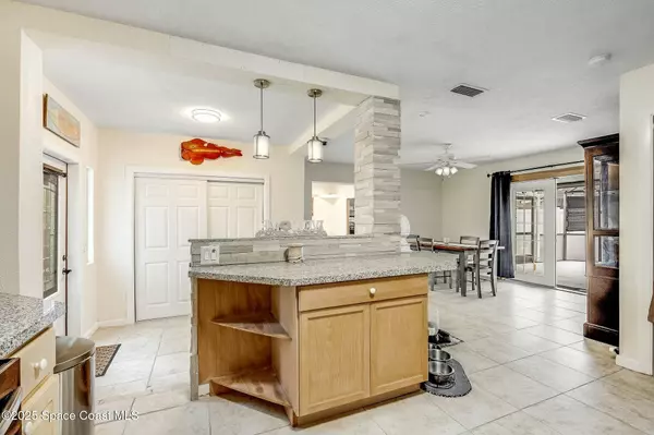 527 Palm AVE, Merritt Island, FL 32952