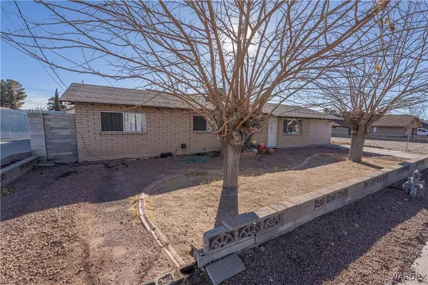 2818 Louise AVE, Kingman, AZ 86401