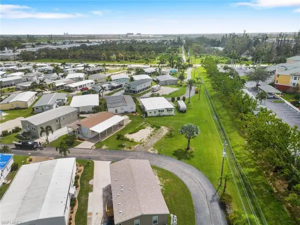 286 Dillard AVE, Fort Myers, FL 33908