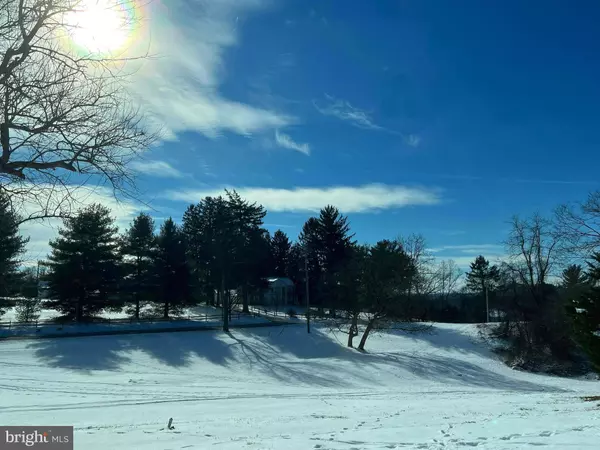 99 WHEATLAND RD, Lewisberry, PA 17339