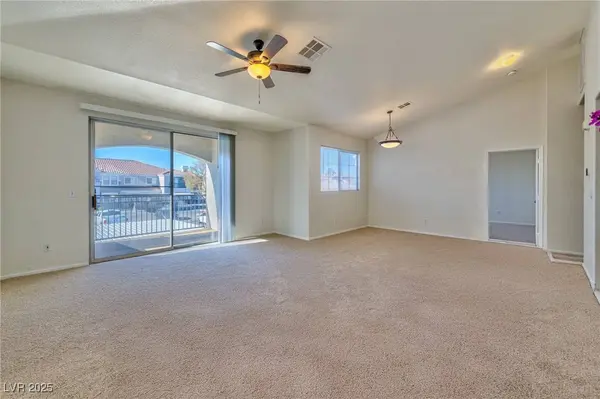 2325 Windmill Parkway #523, Henderson, NV 89074