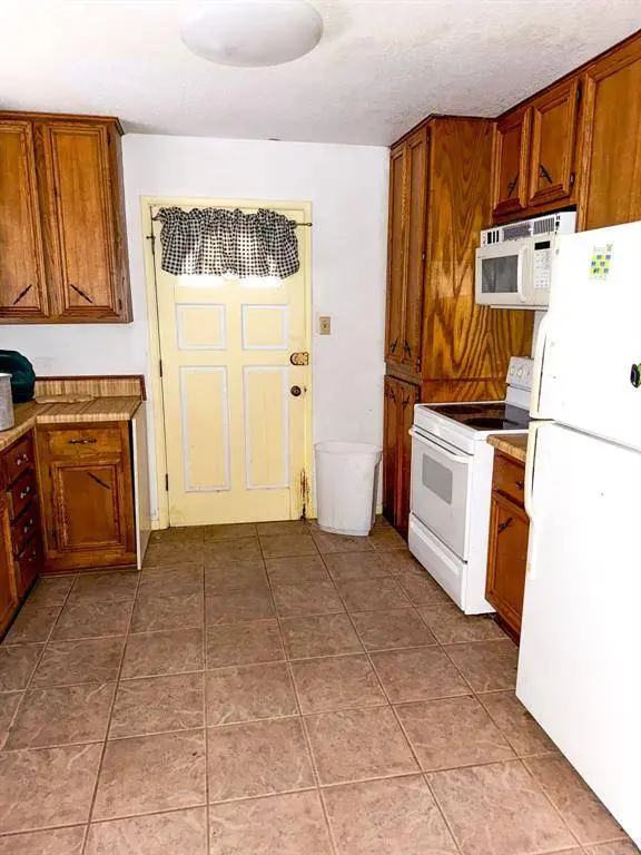 4625 Rio DR, Brazoria, TX 77422