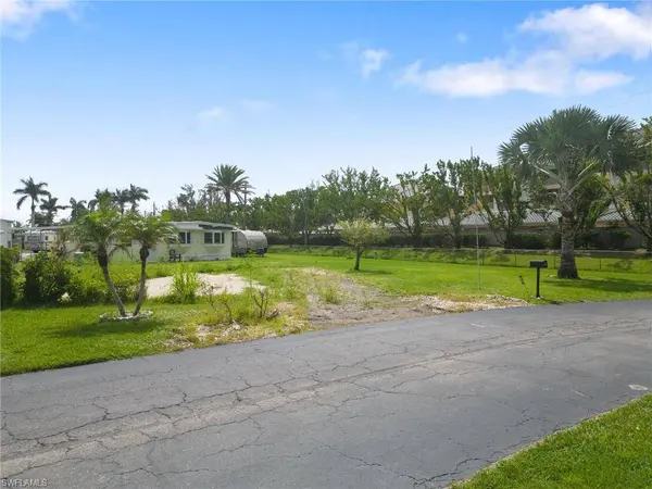 286 Dillard AVE, Fort Myers, FL 33908