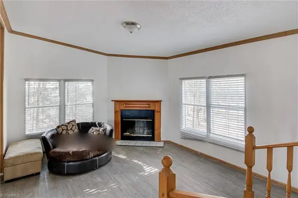 367 Wedgewood DR, Lexington, NC 27292