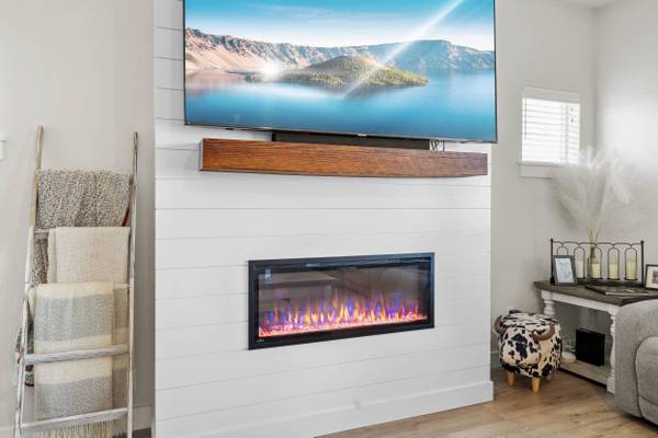 2264 Calico LN, Medford, OR 97501