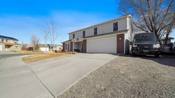 532 N Mountain Oak Court, Clifton, CO 81520-8033