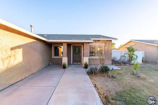 1138 Elm Ct, Brawley, CA 92227