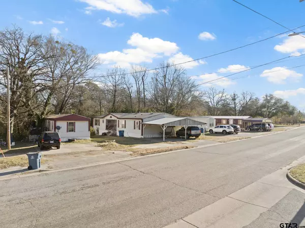 2730 Old Paris, Mt Pleasant, TX 75455
