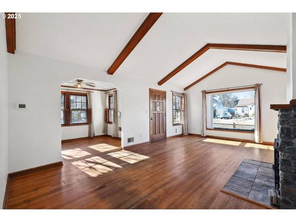 3028 SE 71ST AVE, Portland, OR 97206