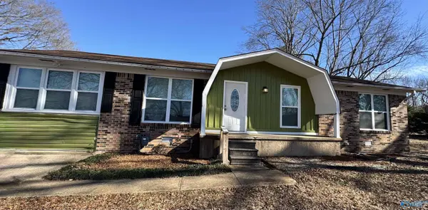 16642 Jay Street, Athens, AL 35611