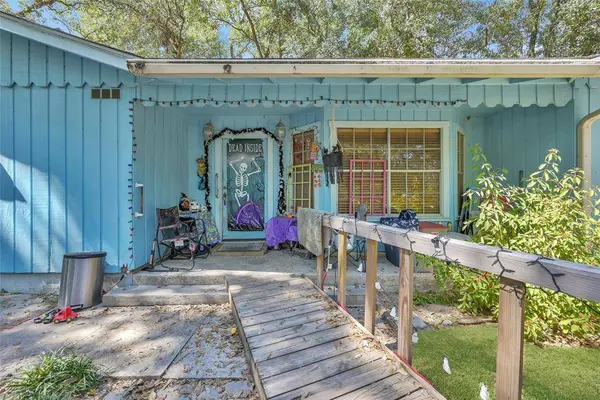 6137 Cessna DR, Montgomery, TX 77316