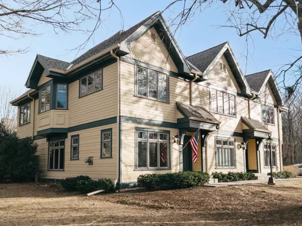 2302 E Edgewood, Shorewood, WI 53211