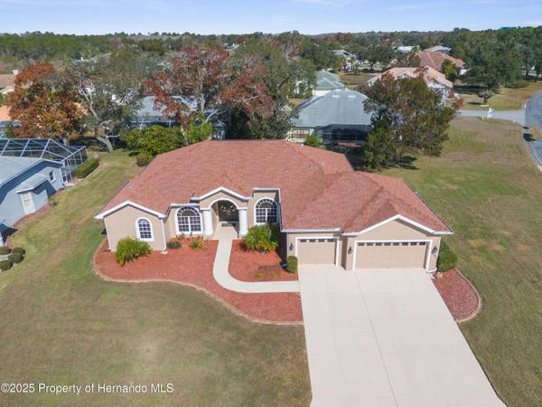 8320 Maybelle Drive, Weeki Wachee, FL 34613