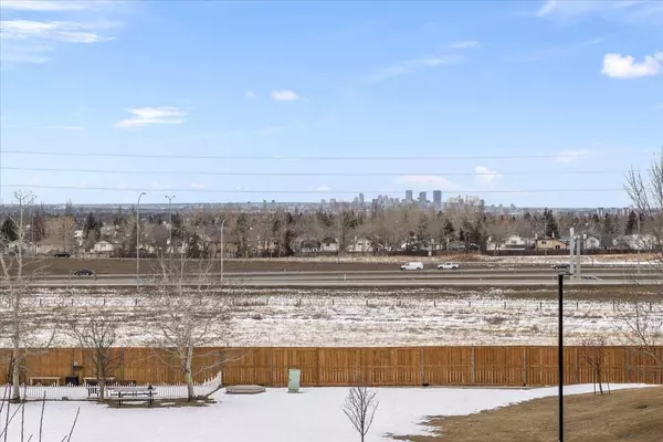 30 Cranfield Link SE #301, Calgary, AB T3M 0C4