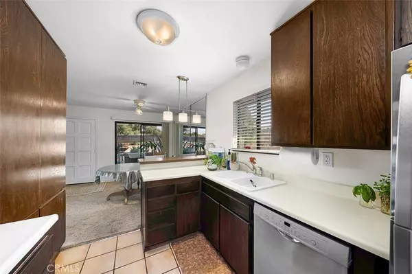 8040 Corte Del Sol, Santee, CA 92071