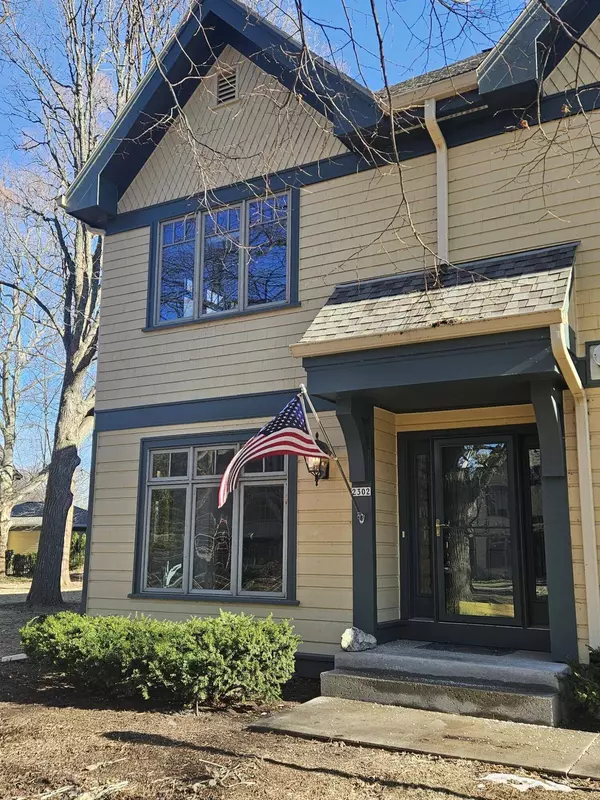 2302 E Edgewood, Shorewood, WI 53211